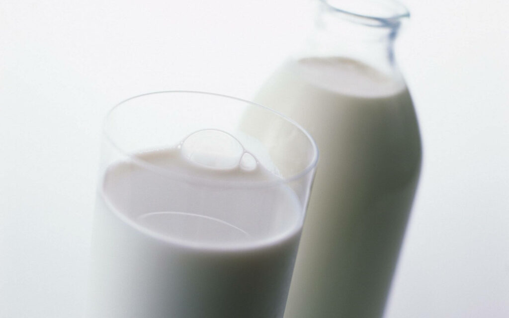 Pure Dairy Milk Wallpaper: Clear Glass & Bottle Background
