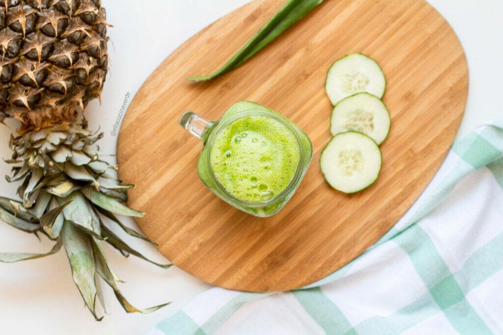 Fresh Green Juice Wallpaper: Healthy Aesthetic with Nature Elements