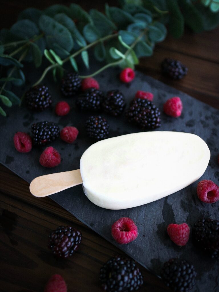 Vibrant Popsicle with Fresh Blackberries & Raspberries Wallpaper