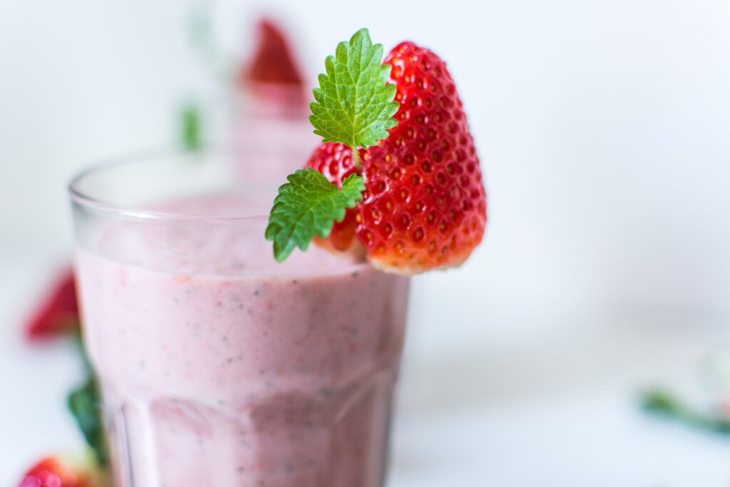 Fresh Strawberry Milkshake with Mint & Berry - Wallpaper Background