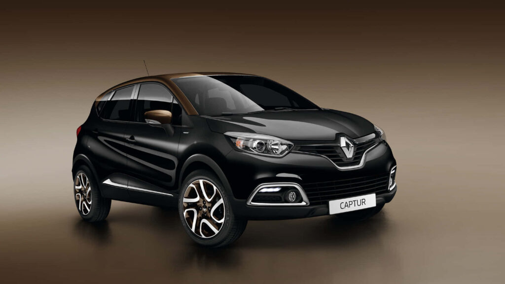 Renault Captur Wallpaper: Sleek Design & Modern Elegance Background
