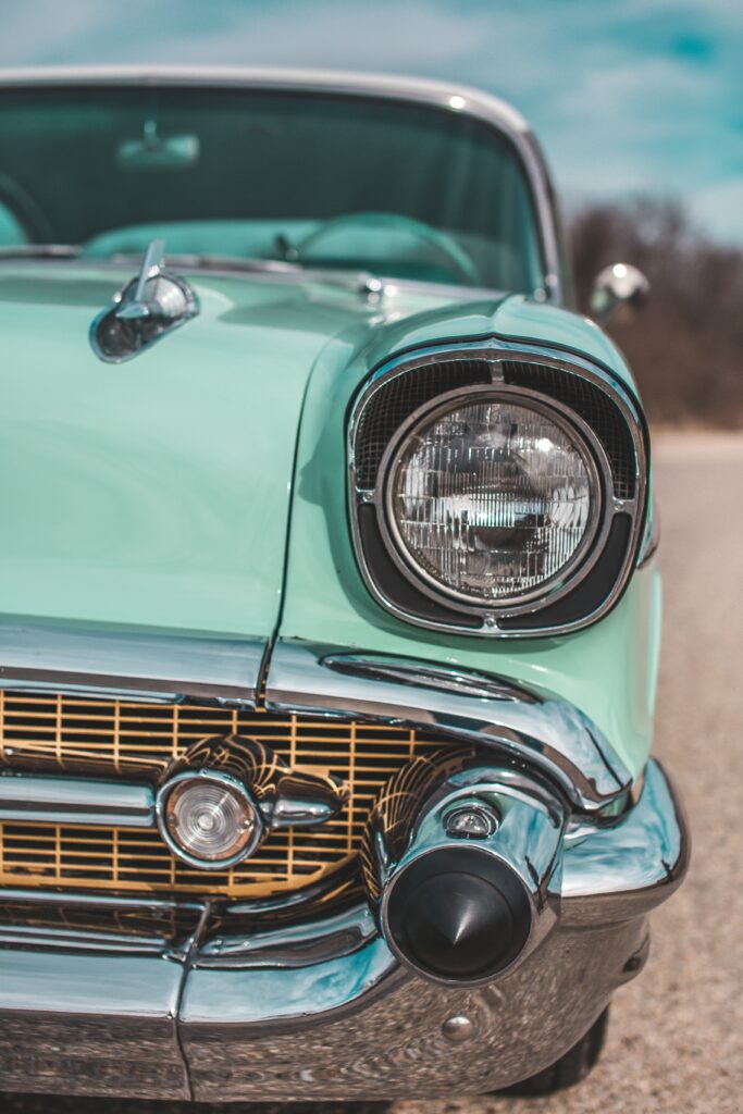 Retro Automobile Wallpaper: Classic Chrome & Timeless Elegance