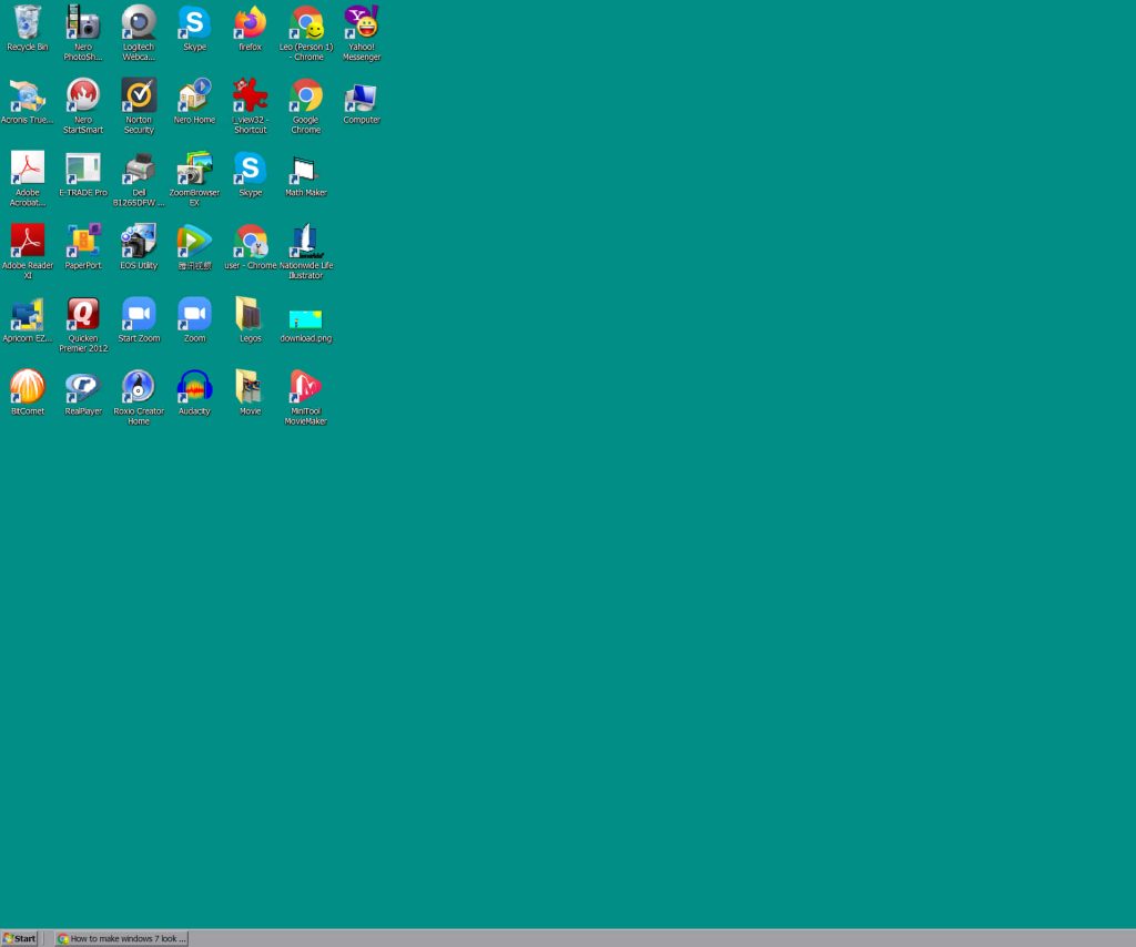 Retro computer desktop with teal wallpaper Windows 95 style and modern Windows 7 taskbar icons