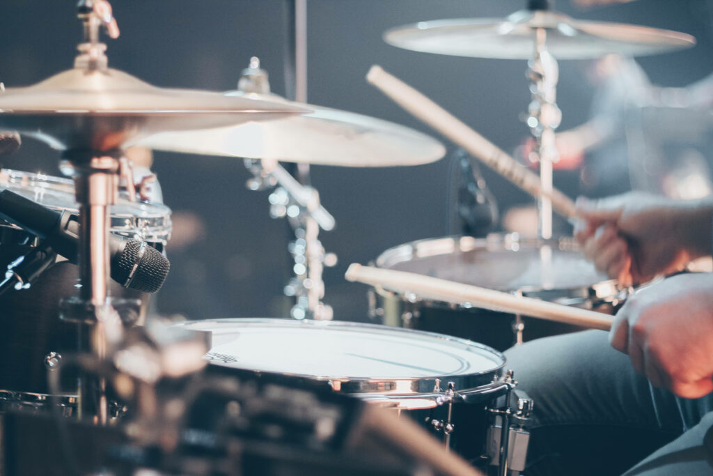 Percussion Maestro Unleashes the Rhythm in Immersive 4K – Musical 4K Scenic Backdrop Wallpaper