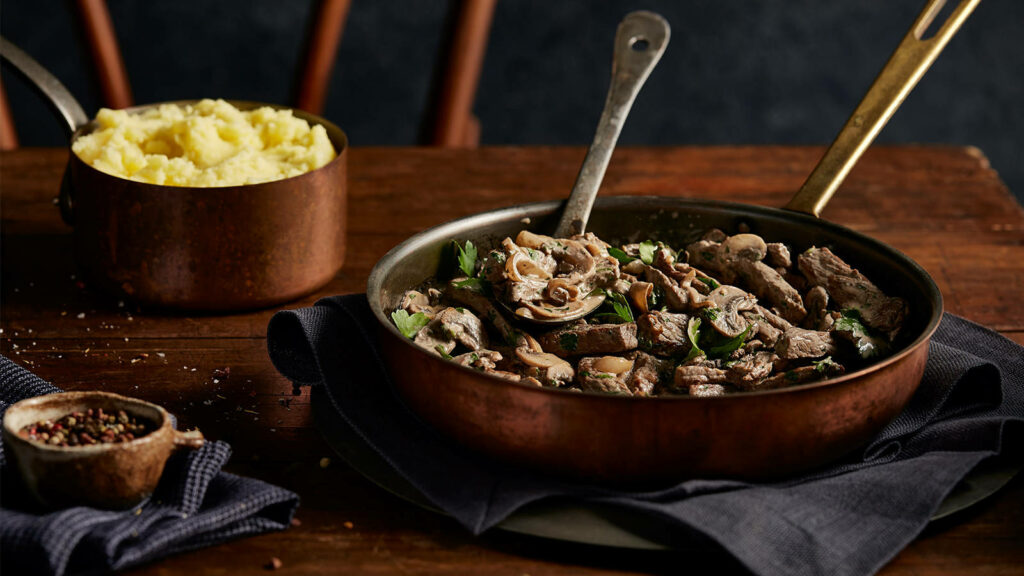 Rustic Wallpaper: Creamy Russian Beef Stroganoff & Mashed Potatoes