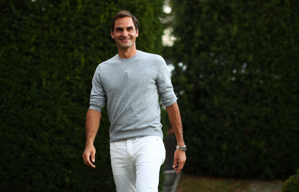 Roger Federer’s Effortless Style: Casual Grey Sweater Wallpaper
