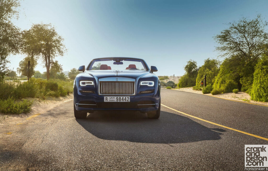 Rolls Royce Open Roof Glitters in Sunny Countryside Wallpaper