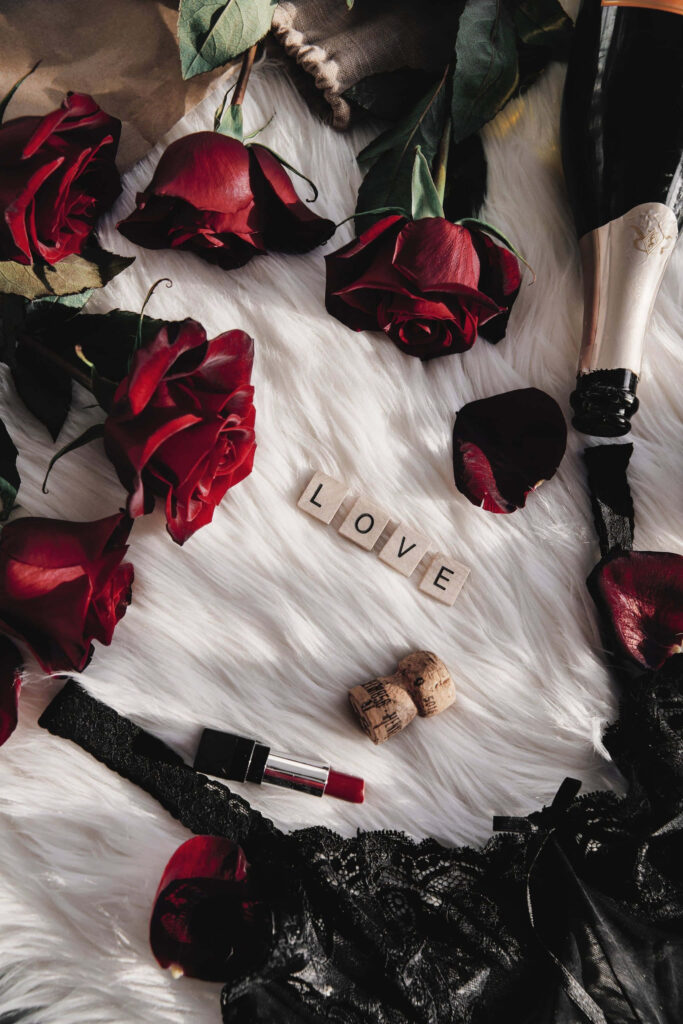 Romantic HD Wallpaper: Red Roses, Champagne & Scrabble LOVE Tiles