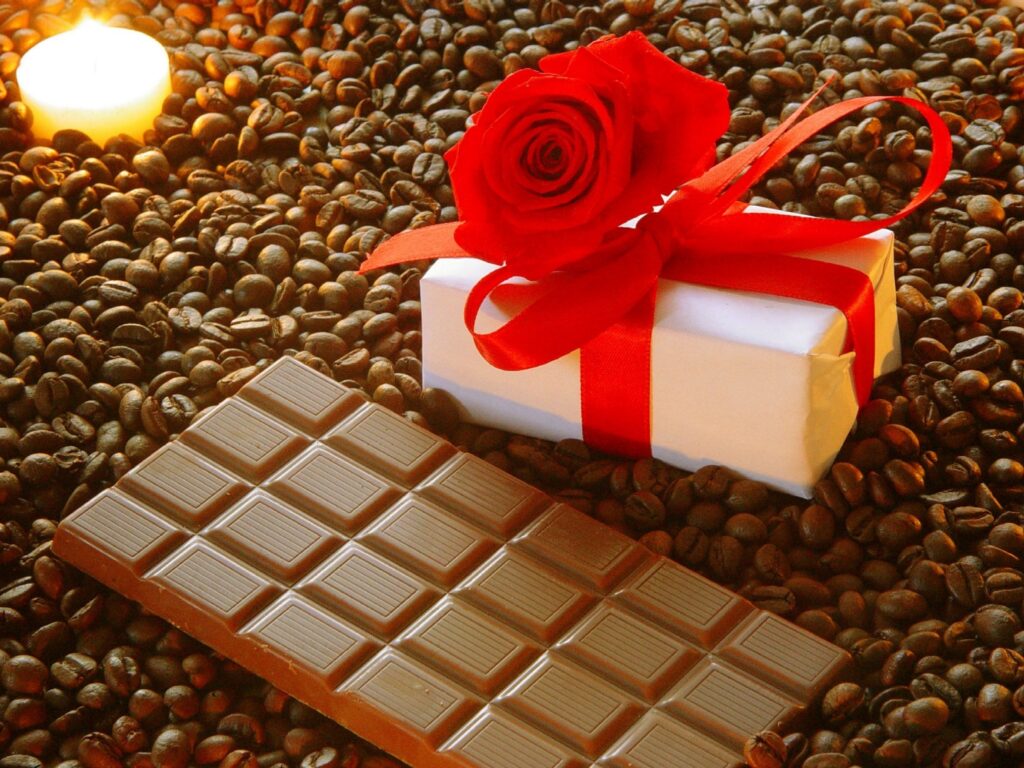 Romantic Holiday Wallpaper: Gift, Rose, Candlelight & Chocolate Charm