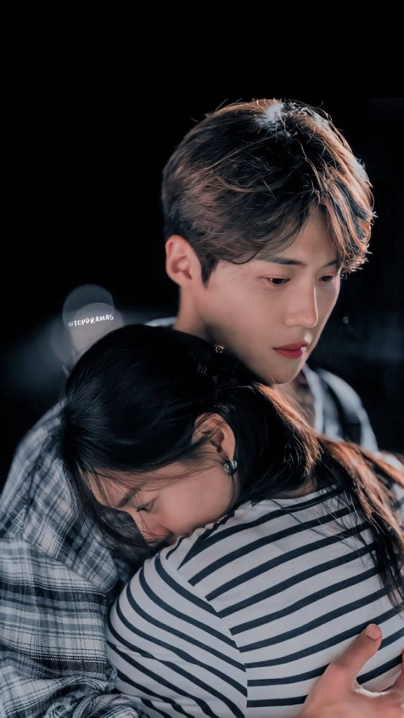 Hometown Cha Cha Cha Kim Seon-ho Shin Min-a romantic hug moody cinematic wallpaper background