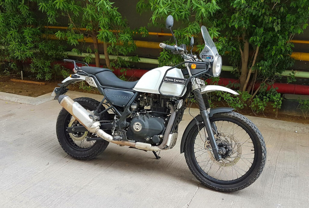 Royal Enfield Himalayan: Rugged Adventure Wallpaper Background