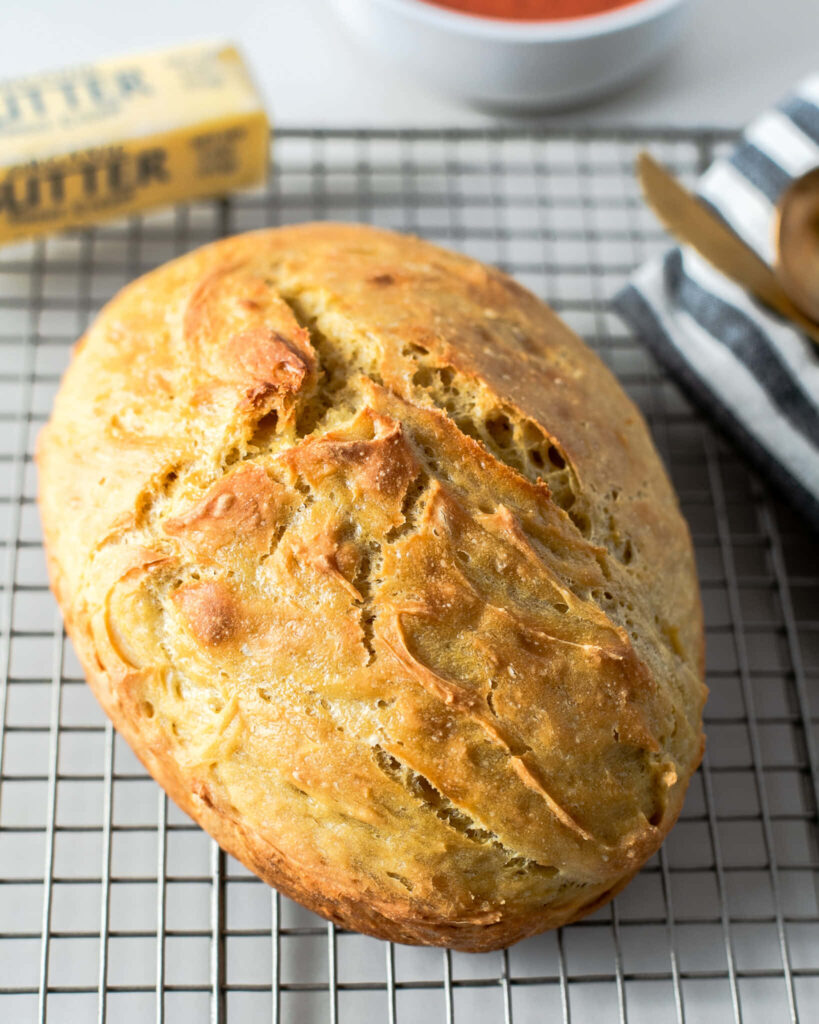 Rustic No-Knead Bread with Golden Crust: Perfect Kitchen Wallpaper