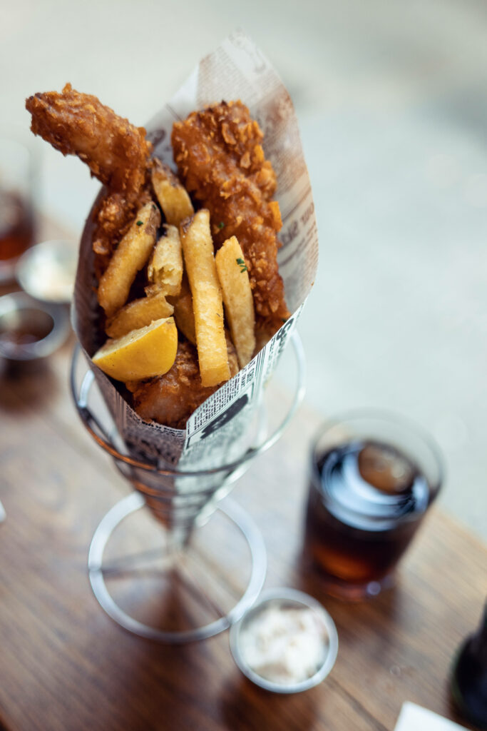 Rustic Wallpaper: Crispy Fish & Golden Fries in Appetizing Style