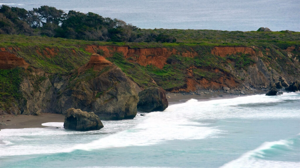 Serene San Simeon Coastline Wallpaper: Lush Greens & Striking Rocks