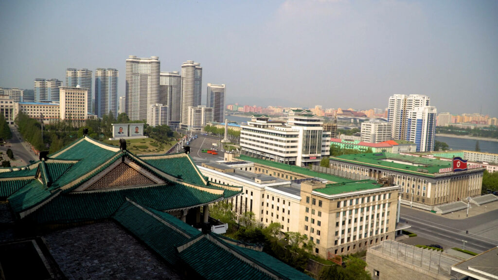 Stunning Pyongyang Wallpaper: Grand People's Study House & Urban Landscape