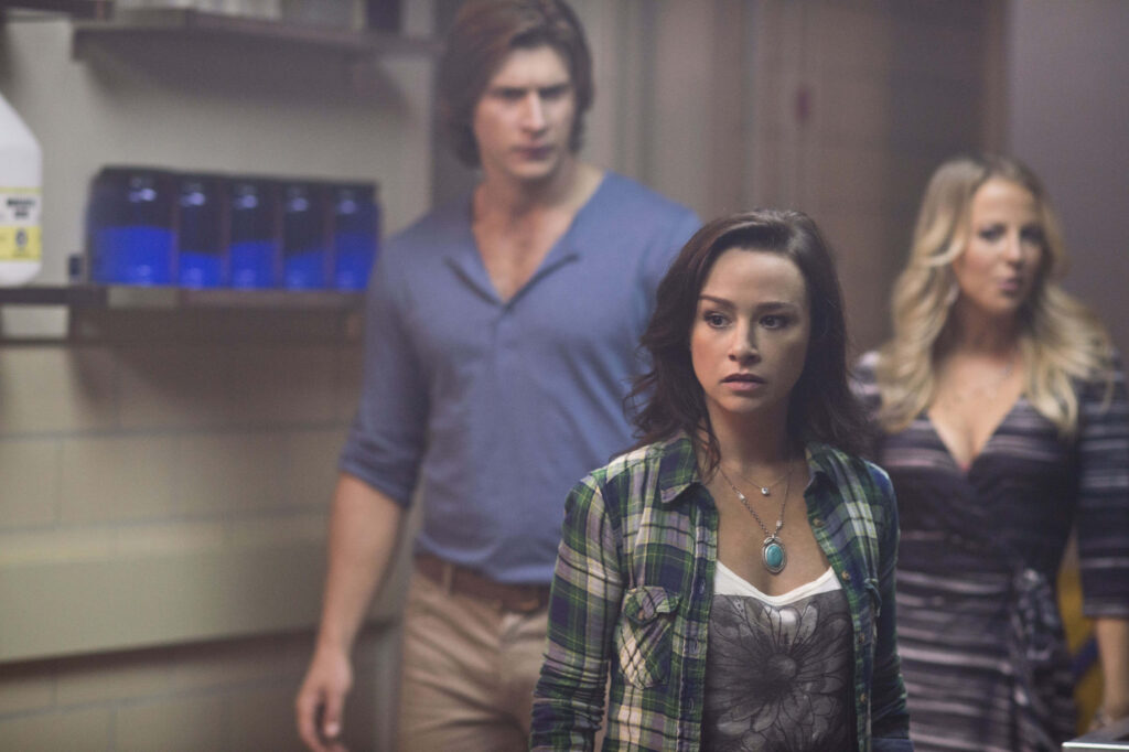 Danielle Harris in tense hospital scene from See No Evil 2 with Kane and Katharine Isabelle Wallpaper
