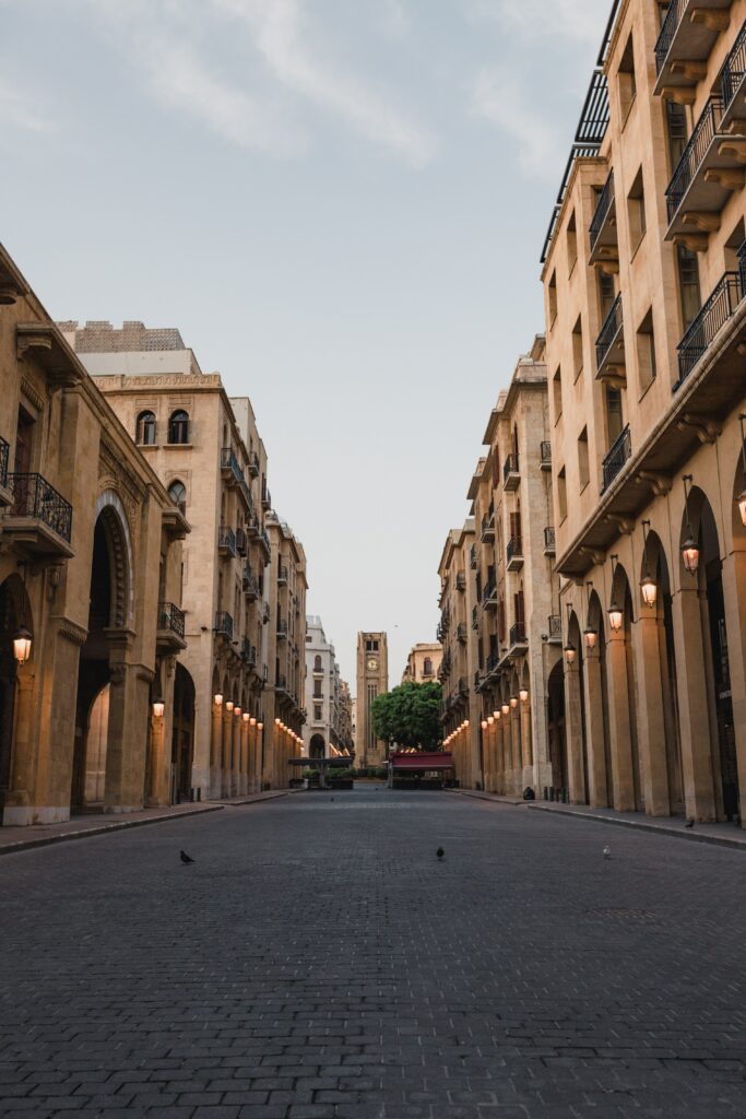 Elegant Evening Street View with Classic Architecture - Wallpaper Background