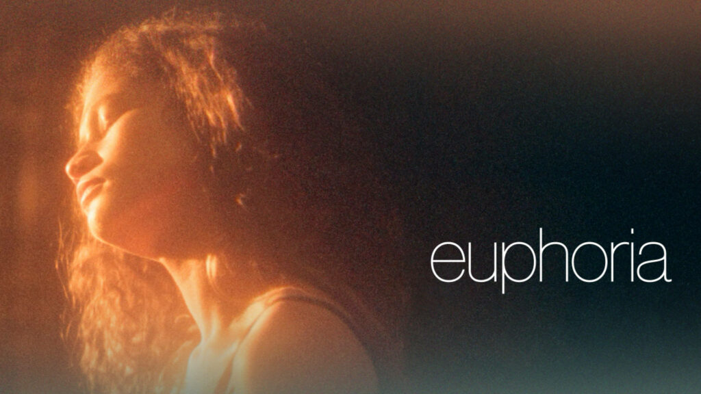 Warm Sunlit Wallpaper of Rue from HBO's Euphoria: Serene & Calm