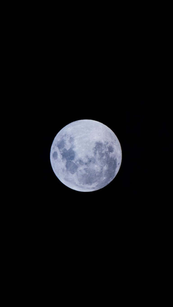 Serene Full Moon Wallpaper: Bright Night Sky Background