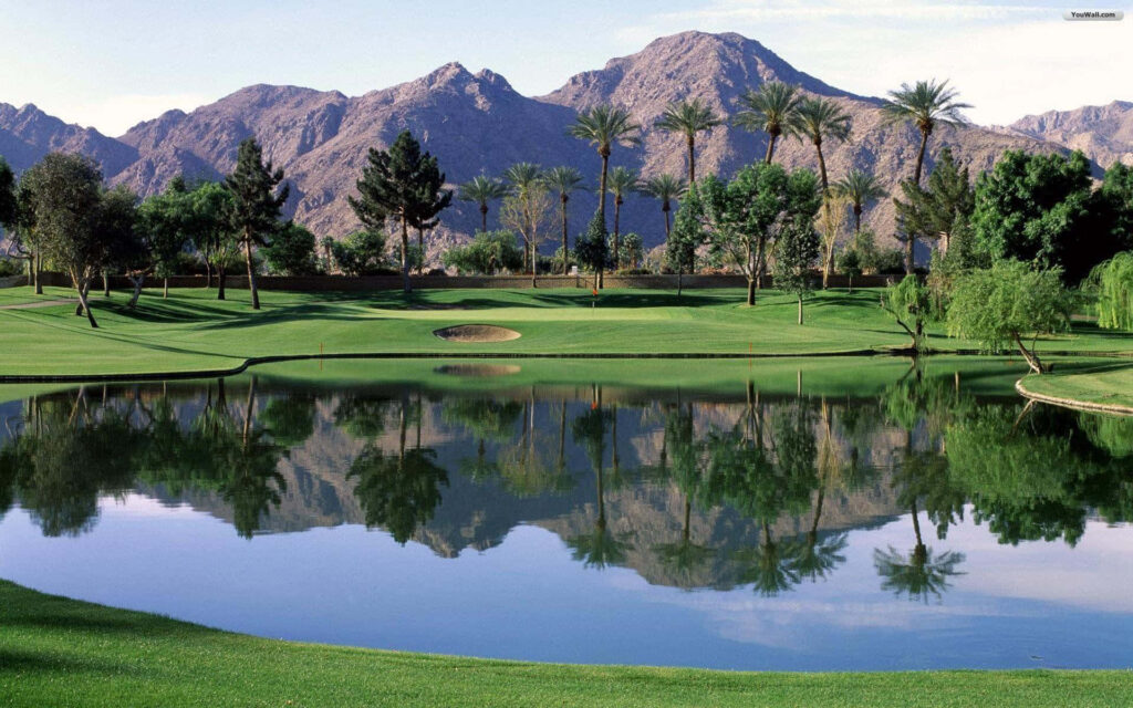 Tranquil Golf Course Wallpaper: Serene Lake & Lush Greenery Background