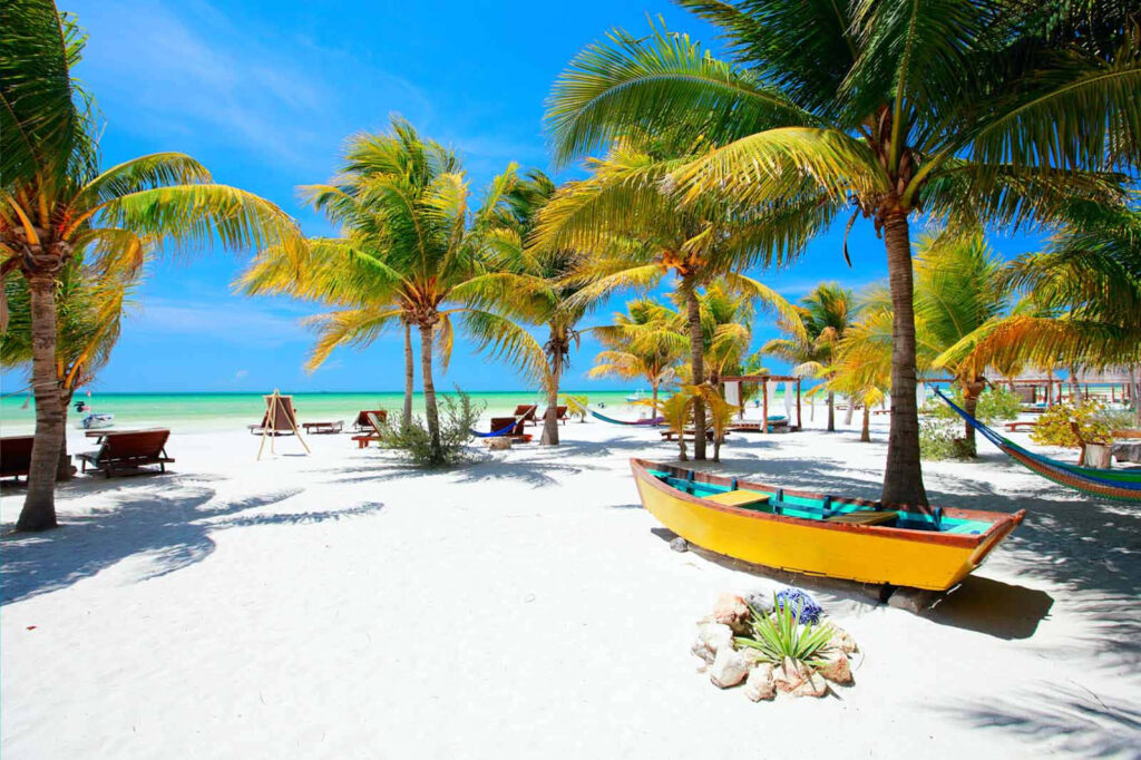 Stunning Mexican Beach Wallpaper with Turquoise Waters and Palm Trees