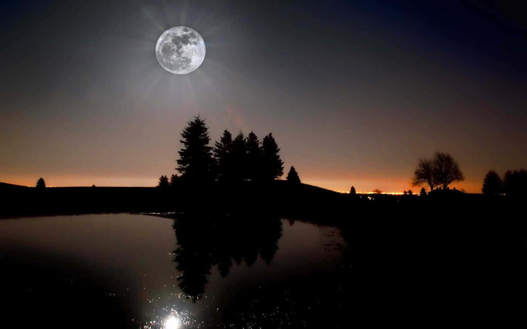 Serene Full Moon Wallpaper: Tranquil Landscape Reflections