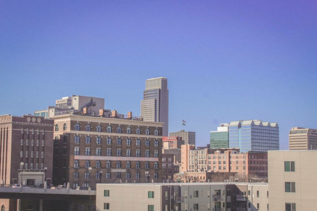 “Omaha Cityscape: Serene Modern & Historic Architecture Wallpaper”