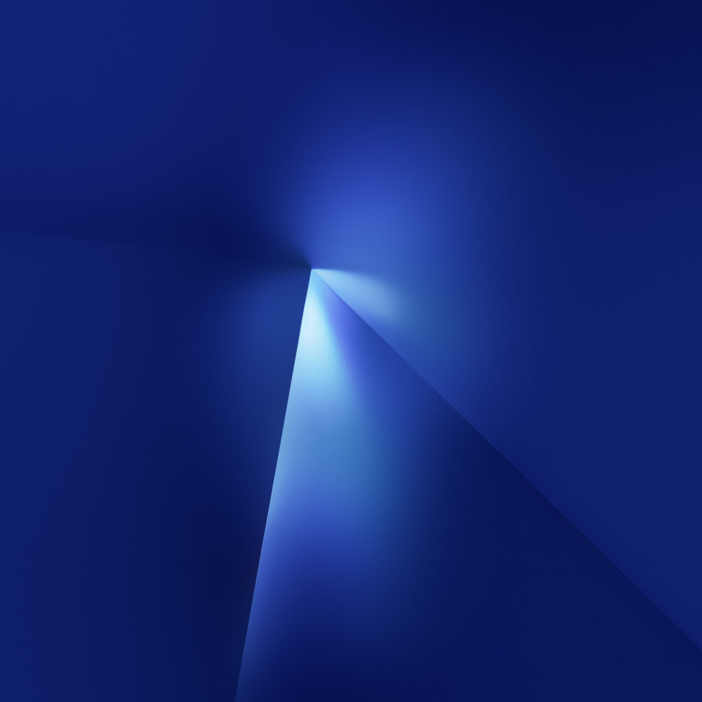 OnePlus OxygenOS 15 Minimalist Wallpaper: Deep Blue Gradient Background