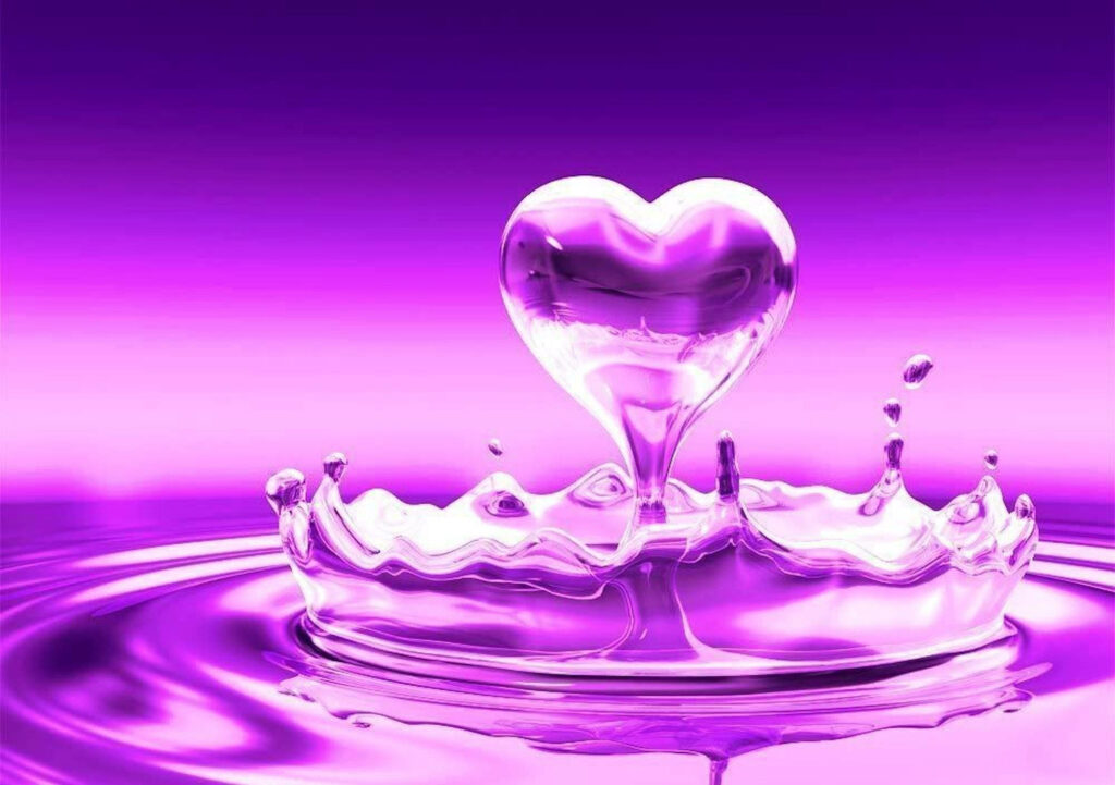 Serene Purple Heart Water Droplet Wallpaper Background