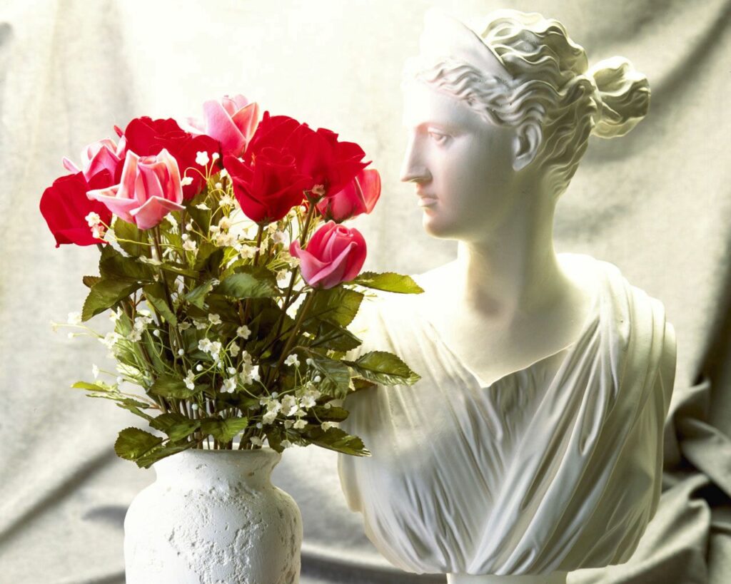 Serene Red & Pink Roses Wallpaper with Marble Bust & Soft Background