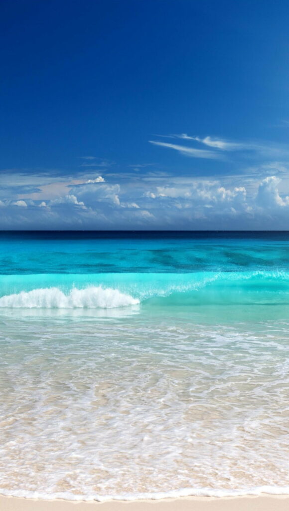 Coastal Serenity: Captivating Beachscape for HD Phone Wallpaper