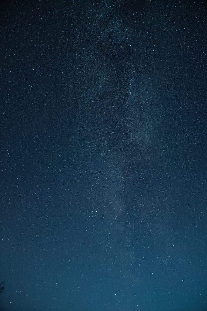Serene Starry Sky Wallpaper: Calm Night Background with Countless Stars
