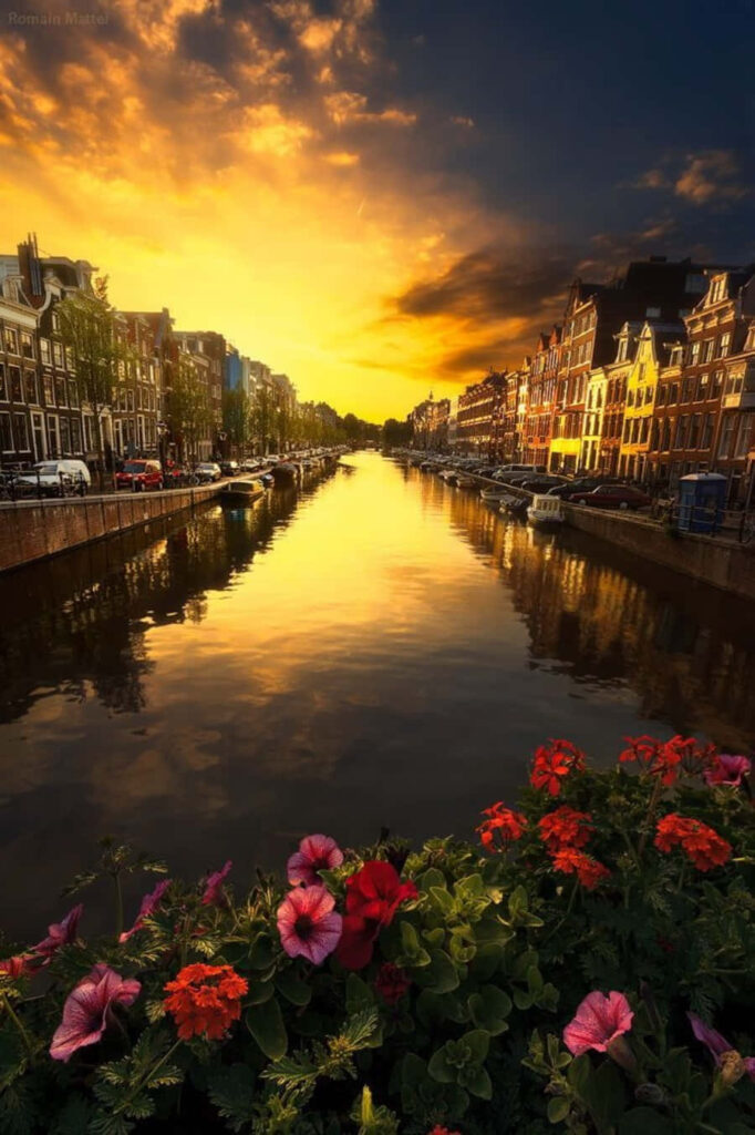 “Serene Sunset Over Dutch Canal: Charming Countryside Wallpaper”