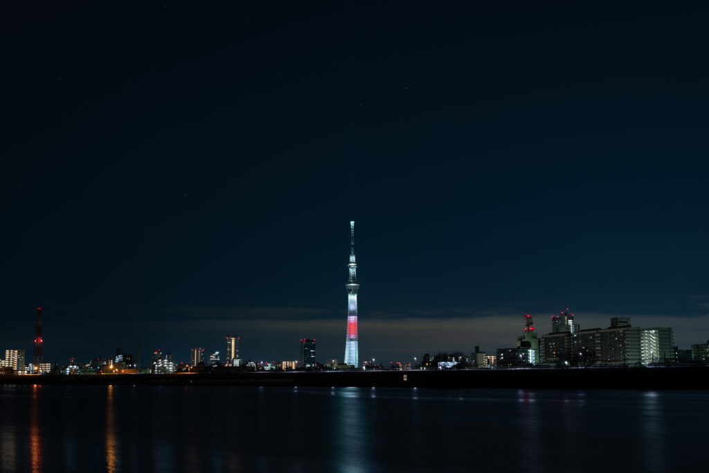 Serene Tokyo City Night Wallpaper with Skytree & Water Reflection