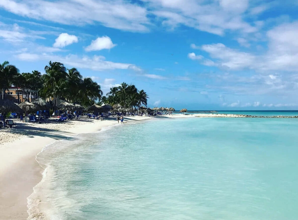 Serene Tropical Beach Wallpaper: Clear Waters & White Sands