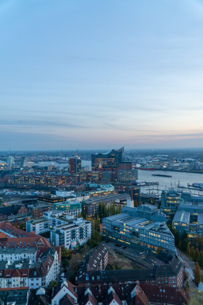 Serene Cityscape Twilight Wallpaper: Modern Meets Traditional by River