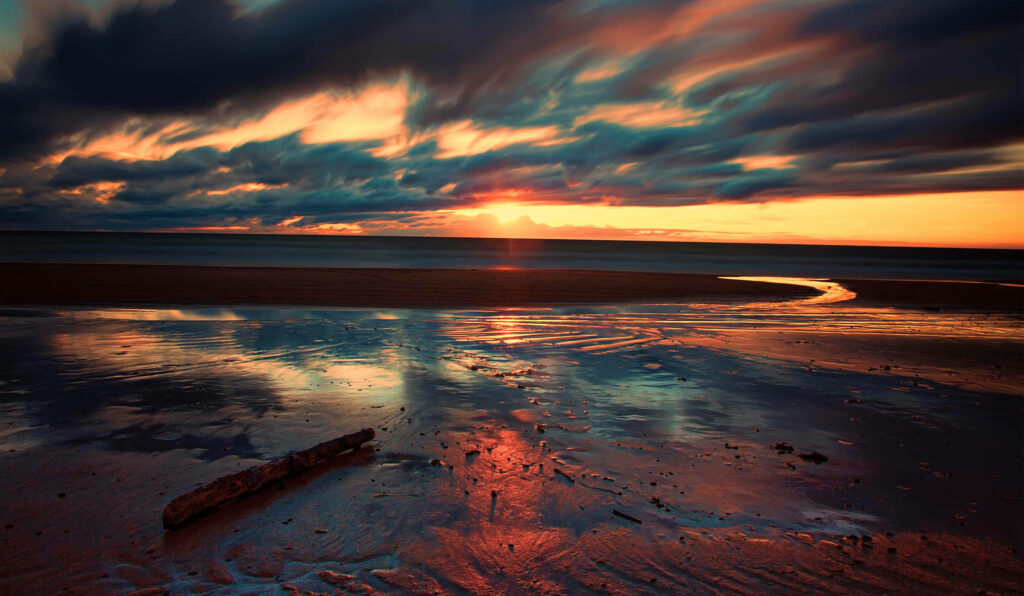 Serenity Drenched in the Golden Glow: A Captivating HD Landscape Background Wallpaper
