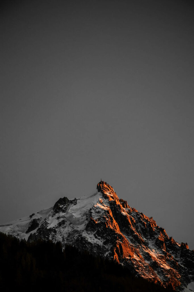 Serene Simplicity: Majestic Mountain Peak for Your HD Phone Wallpaper