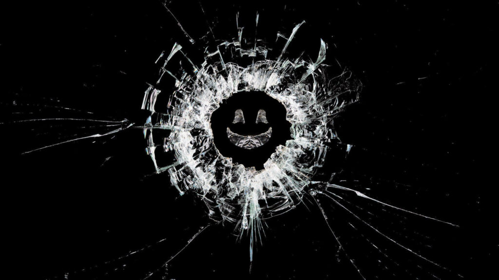 Shattered Glass Smiley Wallpaper in Dark Black Mirror Theme