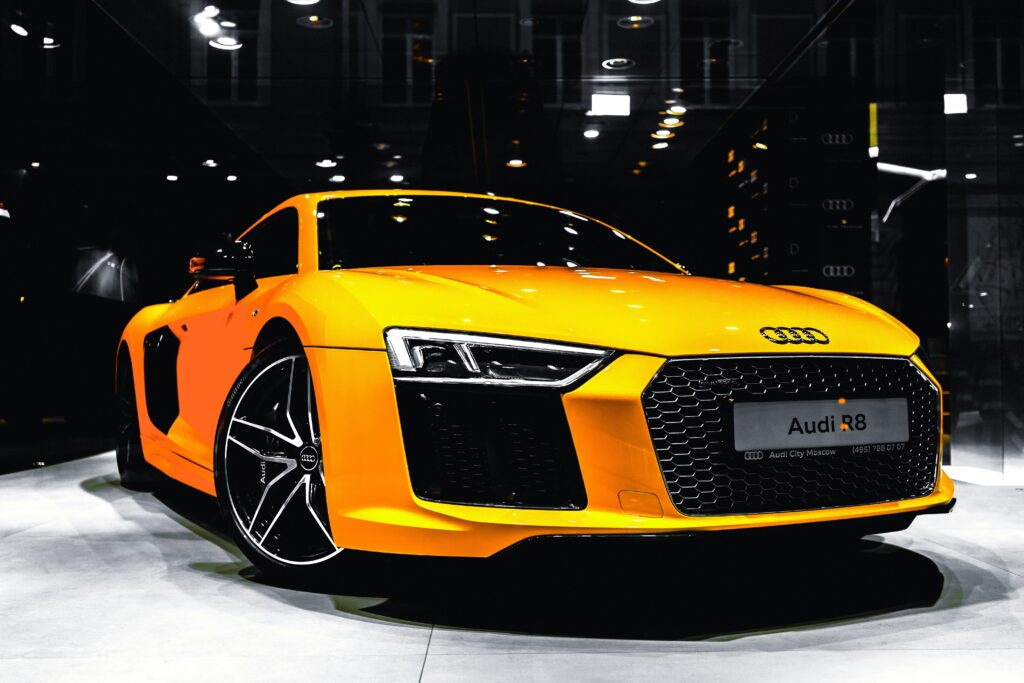 Stunning Audi R8 High-Res Wallpaper Against Urban Backdrop