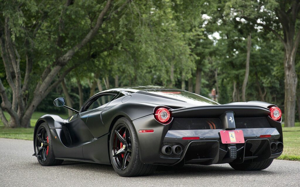 Sleek Ferrari LaFerrari Rear View: Luxury & Sporty Design Wallpaper