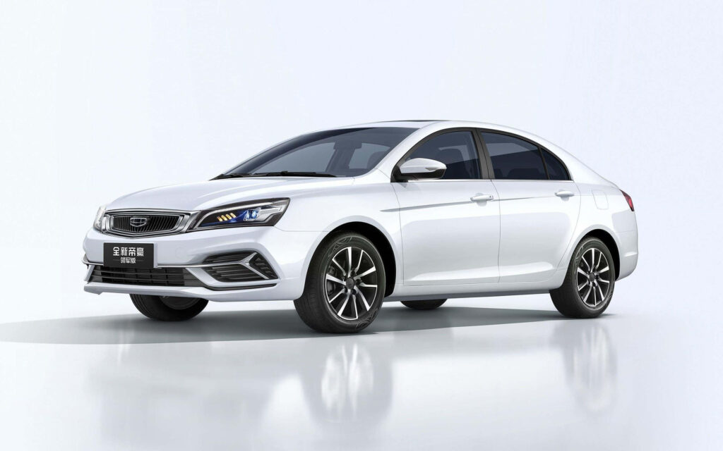 Geely Atlas SUV Wallpaper: Modern Design in Scenic Mountain Setting