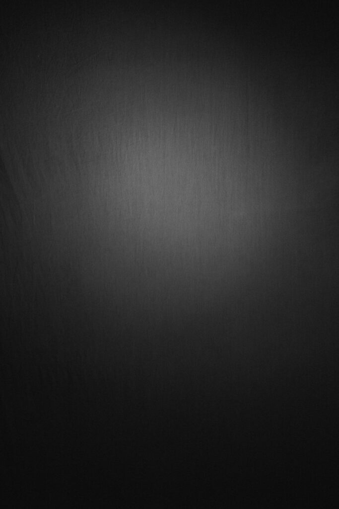 Sleek Gray Gradient Wallpaper: Modern Minimalist Background