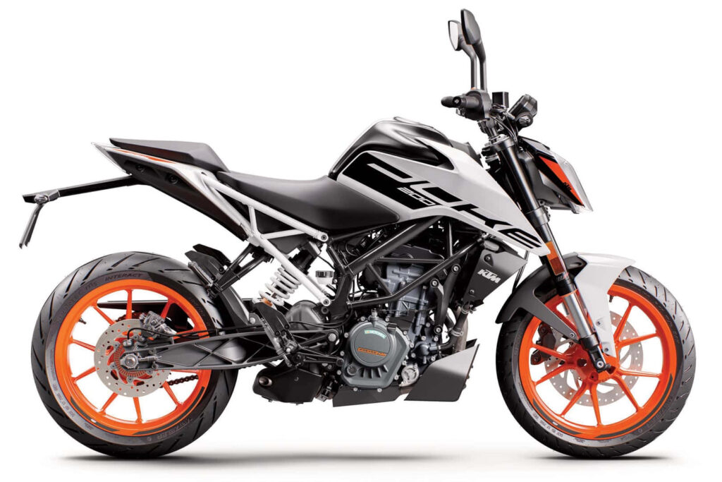 Sleek KTM Duke Wallpaper: Bold Design & Speed for Bike Enthusiasts