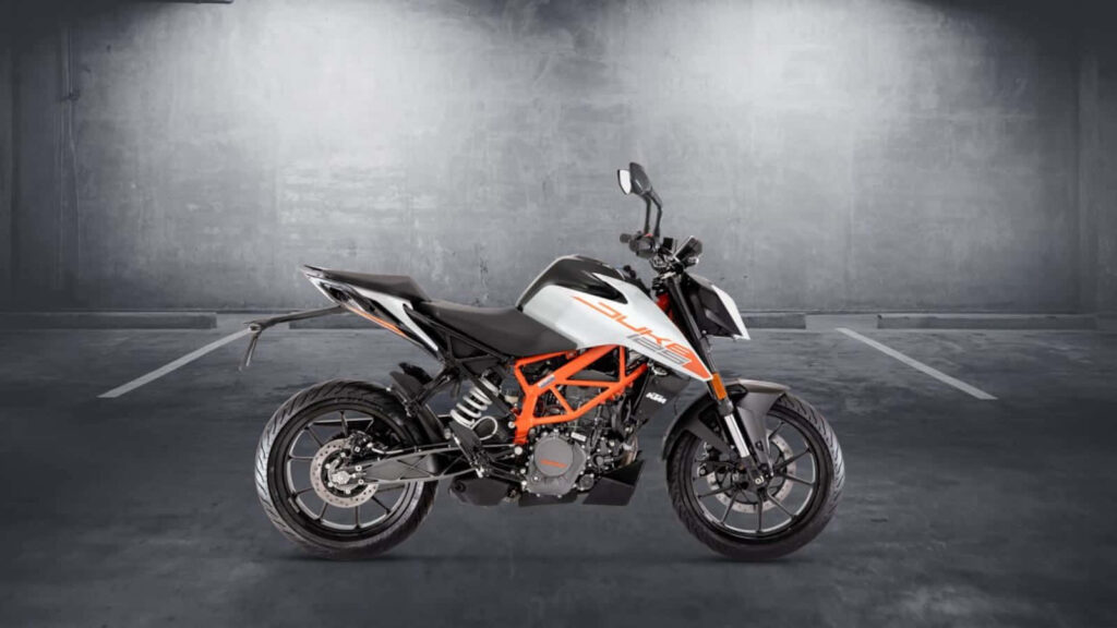 Dynamic KTM Duke Motorcycle in Urban Setting - Perfect Wallpaper