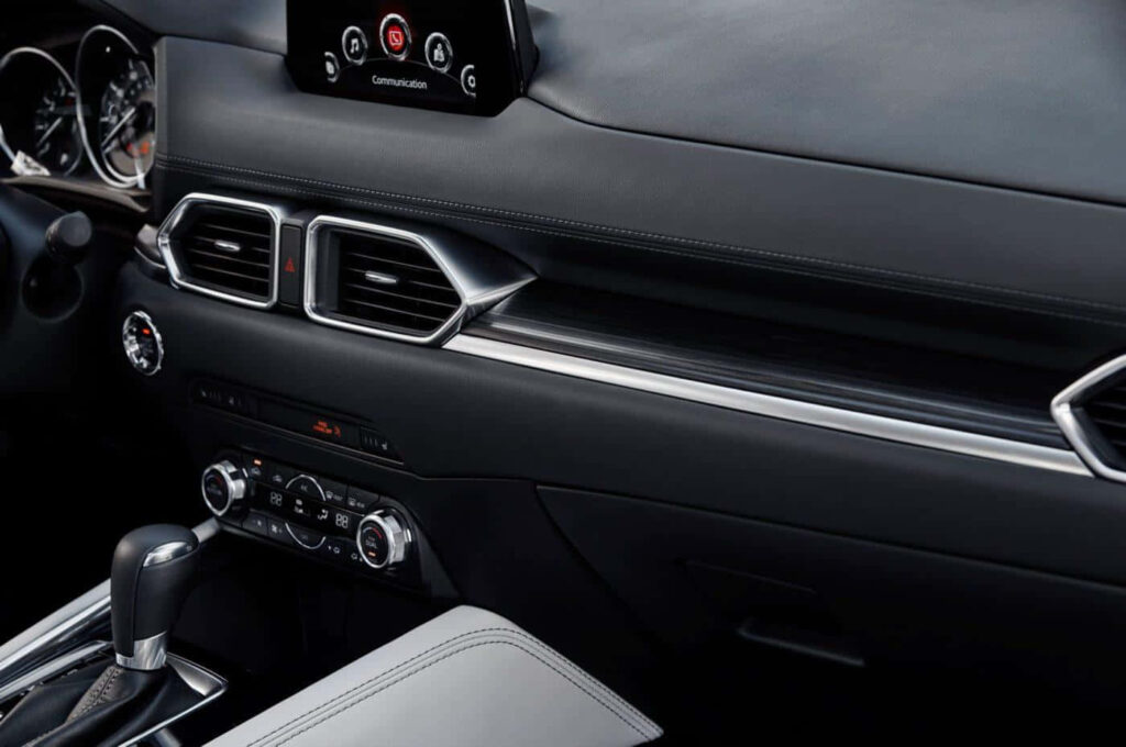 Luxurious Mazda CX-5 Dashboard: Sleek Design & Advanced Features Wallpaper