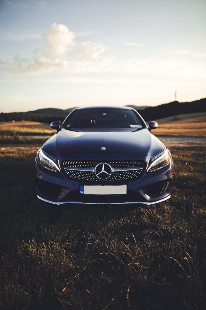 Sleek Mercedes-Benz CLS-Class Wallpaper: Luxury Meets Nature