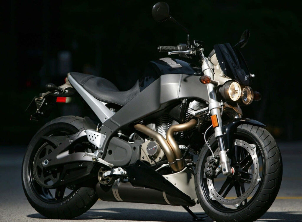 Sleek Modern Motorcycle Wallpaper - Stylish & Powerful Design