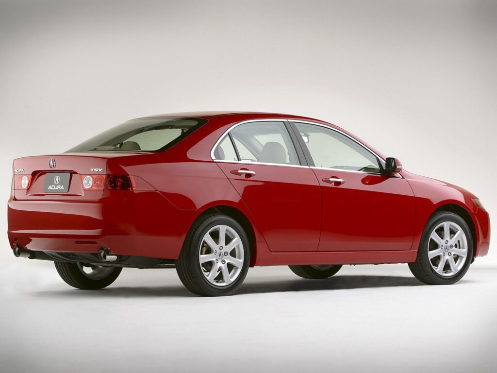 Sleek Red 2003 Acura TSX Wallpaper - Stylish Side View Design