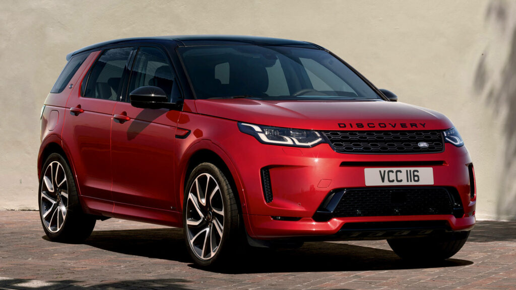 Sleek Red Land Rover Discovery Wallpaper for Auto Enthusiasts